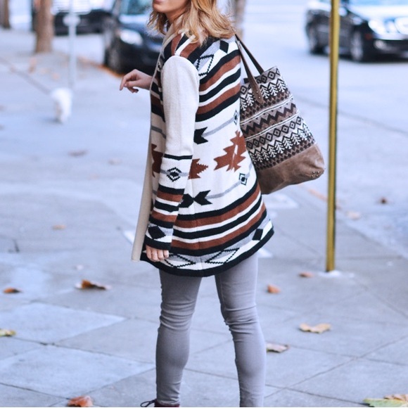 BB Dakota Aztec Cardigan - Picture 3 of 11